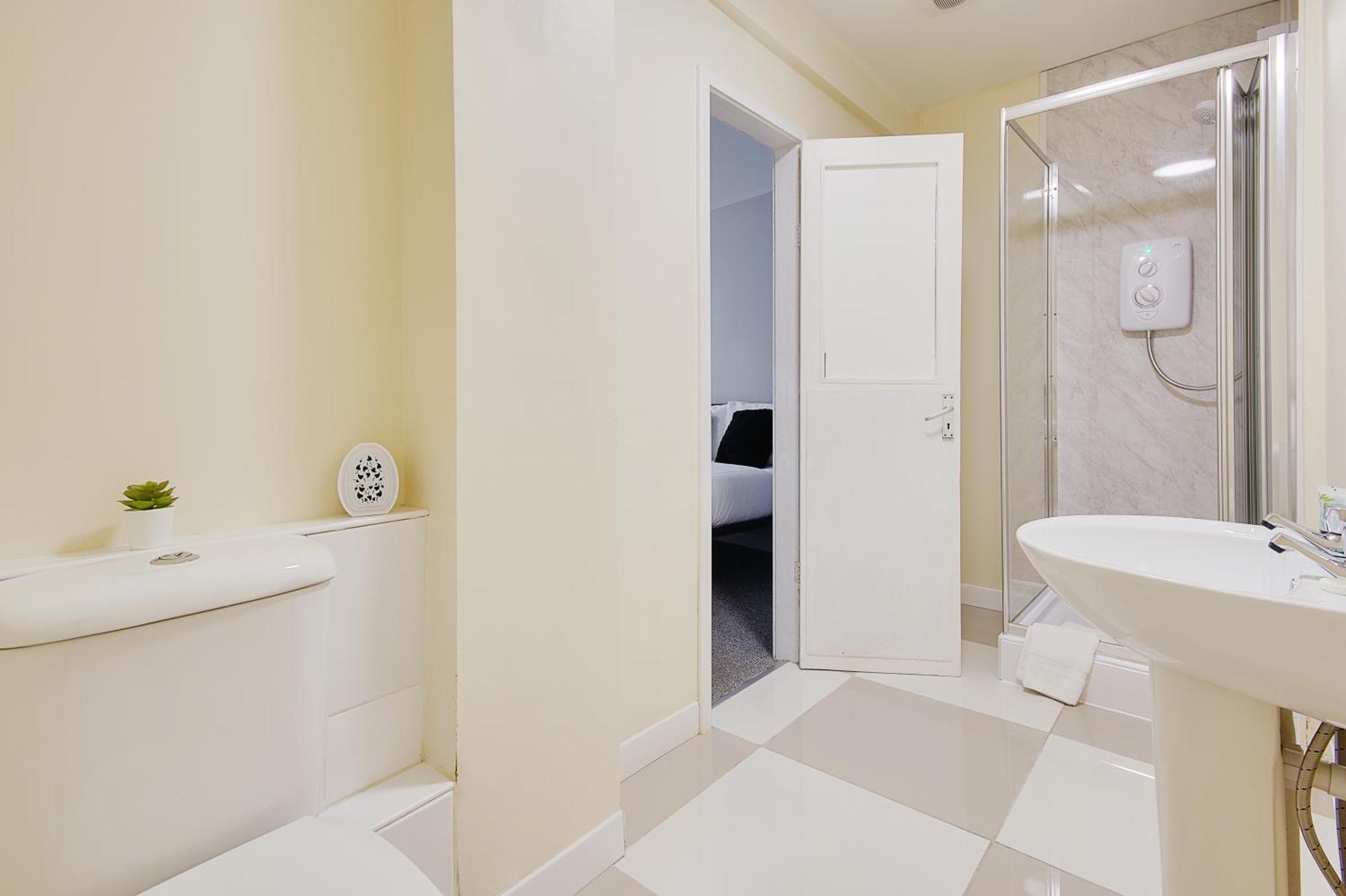 Hotel Azure Beach Bornemouth Extérieur photo